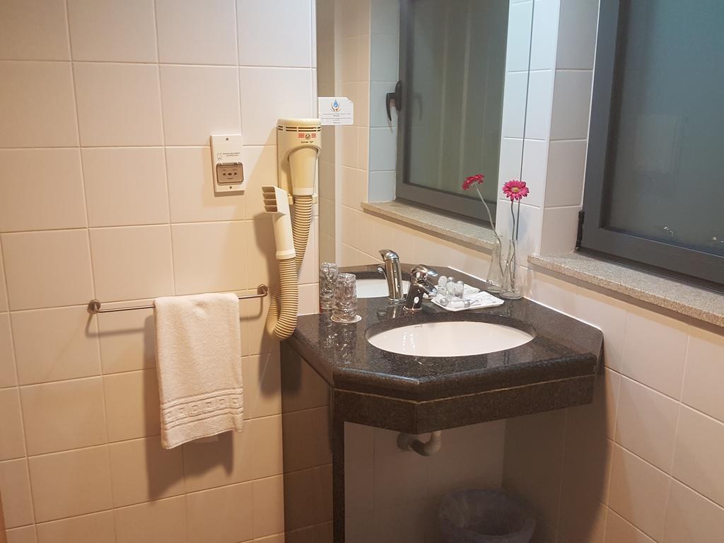 Hotel Jose Alberto Viseu Quarto foto